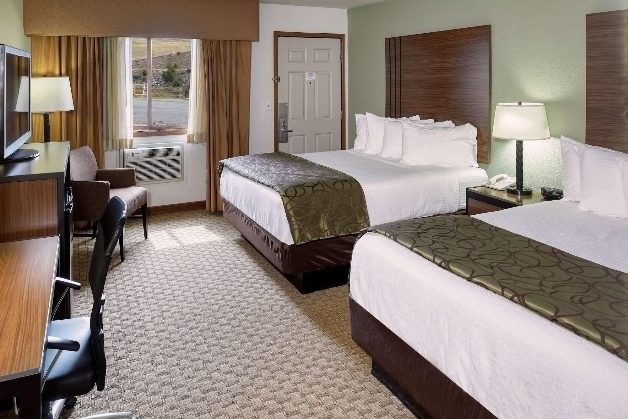 The Ridgeline Hotel At Yellowstone, Ascend Hotel Collection Gardiner Exterior foto