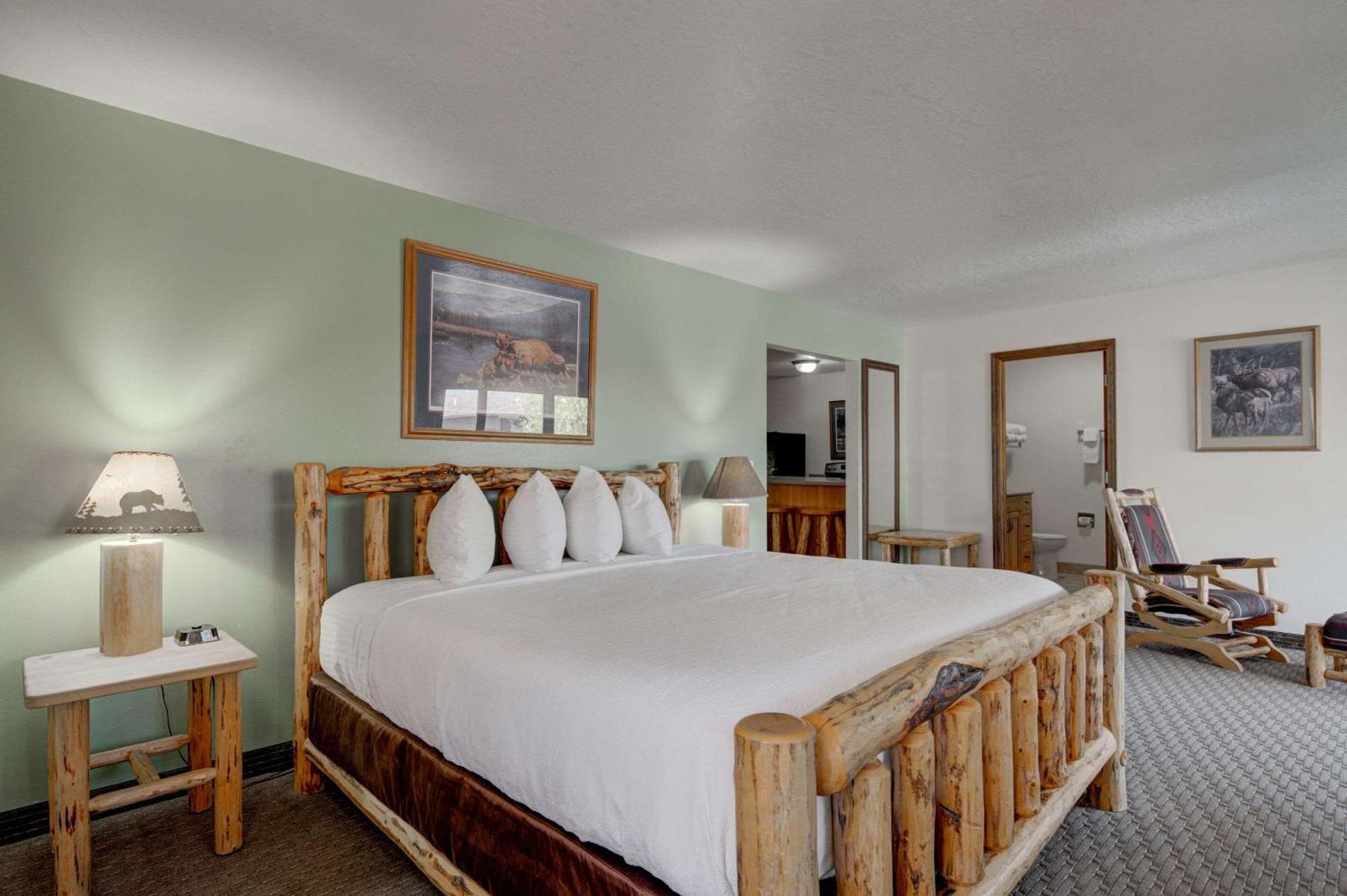 The Ridgeline Hotel At Yellowstone, Ascend Hotel Collection Gardiner Exterior foto